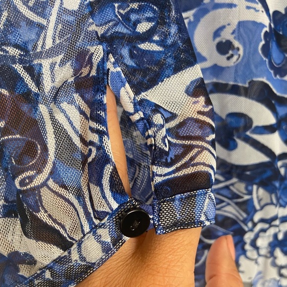 Chico's Travelers Sheer Beauty 3/4 Sleeves Floral Top Size 0 US Small Blue Mesh - Picture 4 of 10